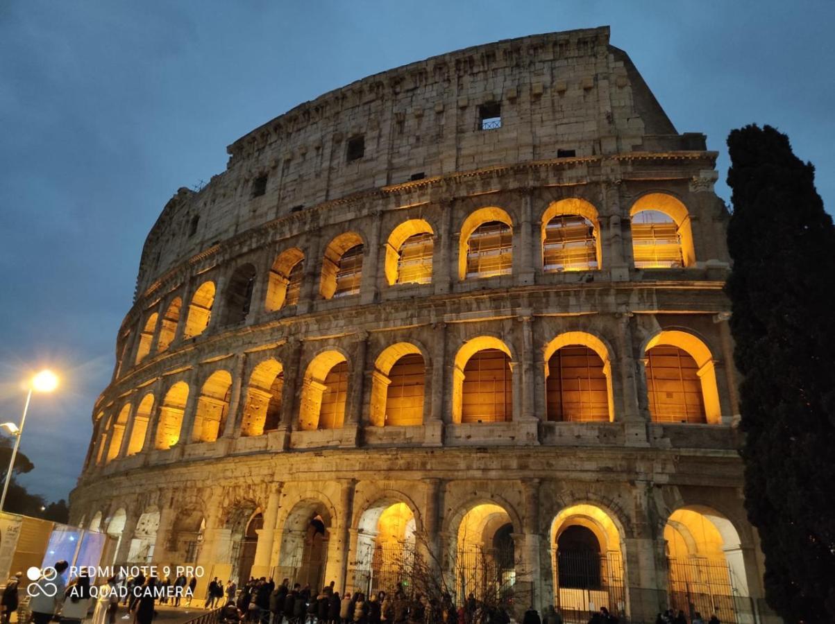 Luminoso Appartamento In Centro Storico Rom Eksteriør billede